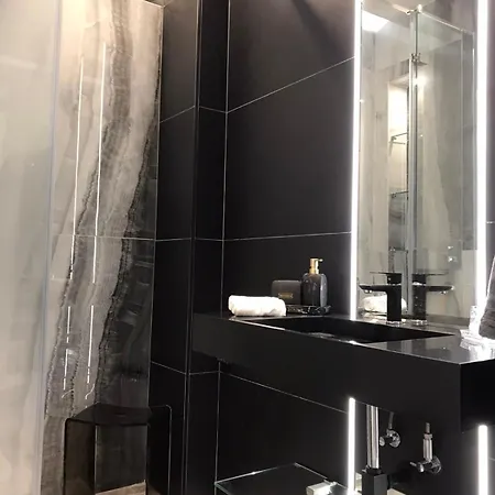 B & K Luxury & Elegant Apartment *