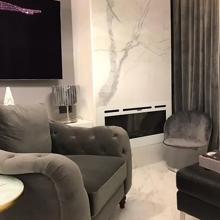 B & K Luxury & Elegant